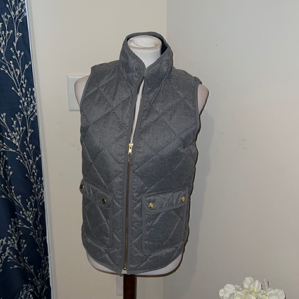 J. Crew  Quilted Down Excursion Vest in Flannel Gray sz XS